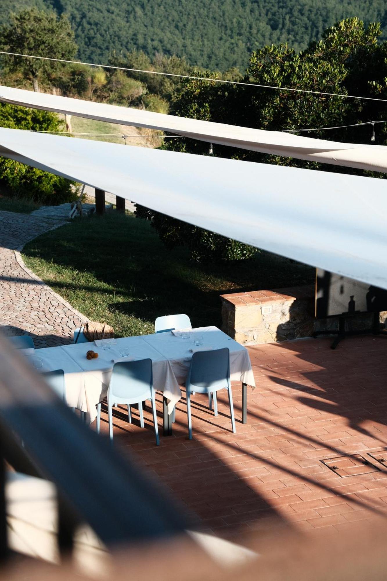 Vin Hotel - Wine Resort And Agriturismo Montieri Екстериор снимка