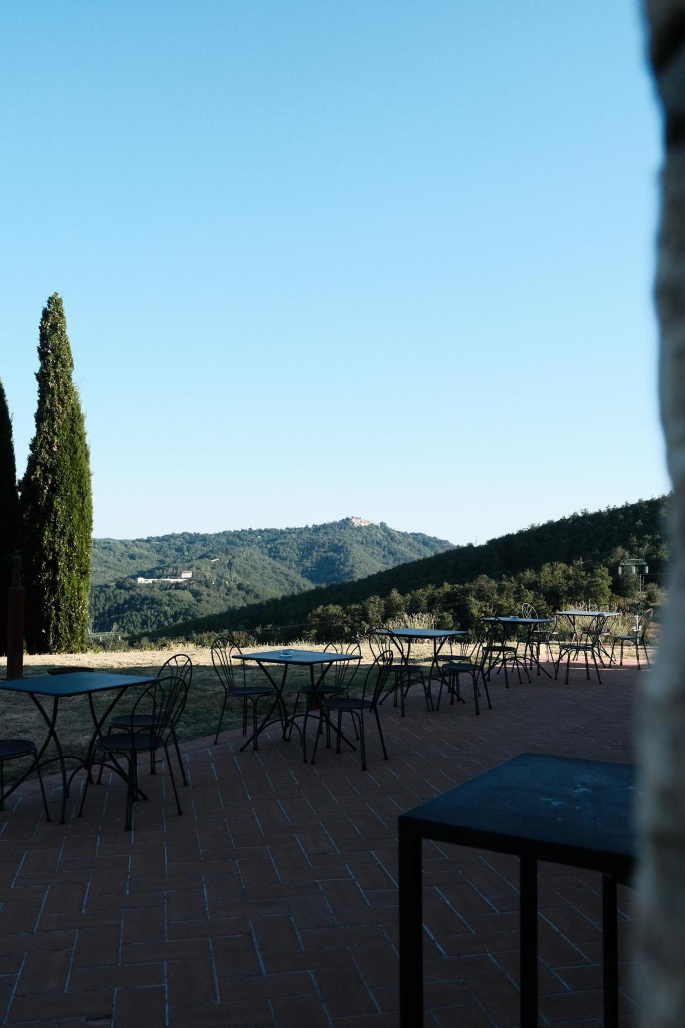 Vin Hotel - Wine Resort And Agriturismo Montieri Екстериор снимка