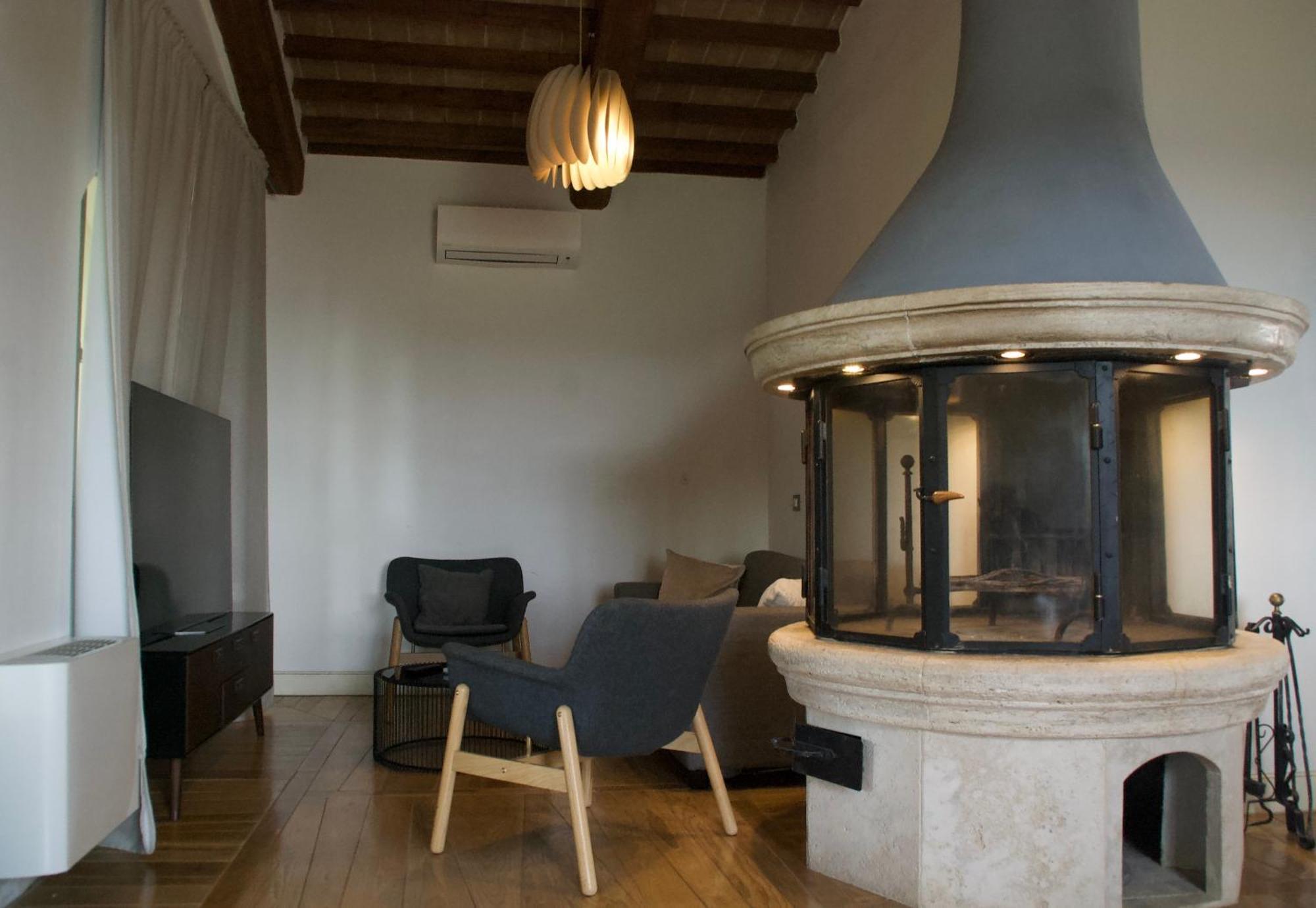 Vin Hotel - Wine Resort And Agriturismo Montieri Екстериор снимка